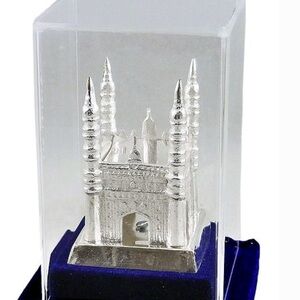 WHITE METAL CHARMINAR - ENCASED IN ACRYLIC CASE